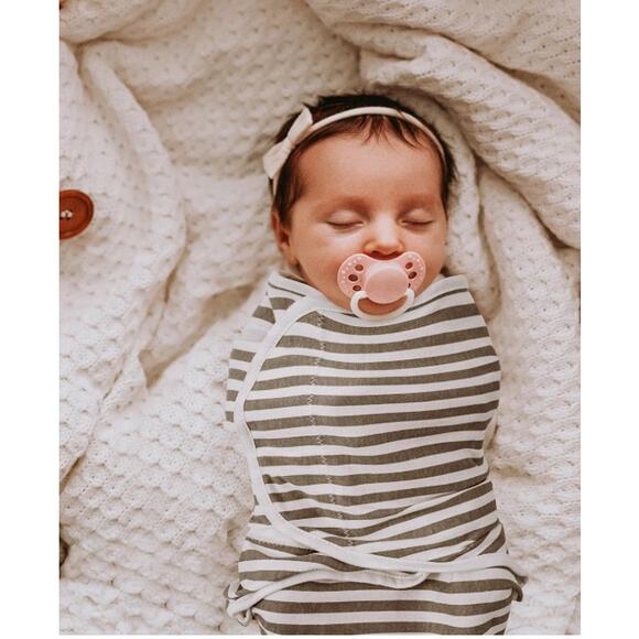 Swaddle Blankets 3 Pack 0-3 Months, Elephant, Stars & Stripes designs, Newborn - Picture 4 of 9